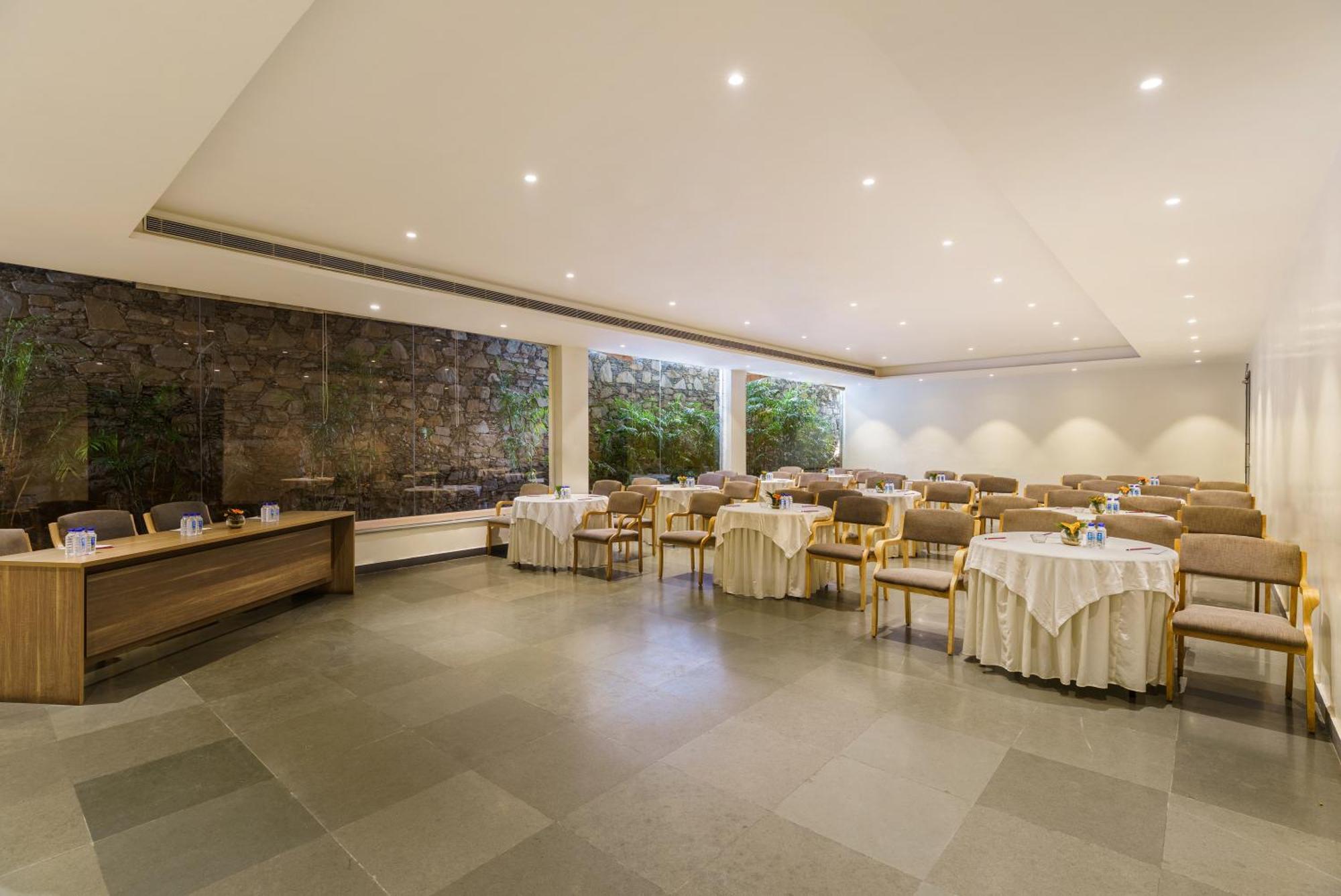 Tatsaraasa Resort & Spa, Udaipur Exterior foto
