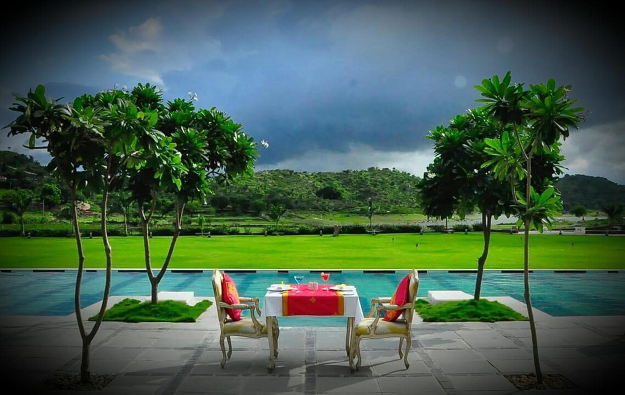 Tatsaraasa Resort & Spa, Udaipur Exterior foto